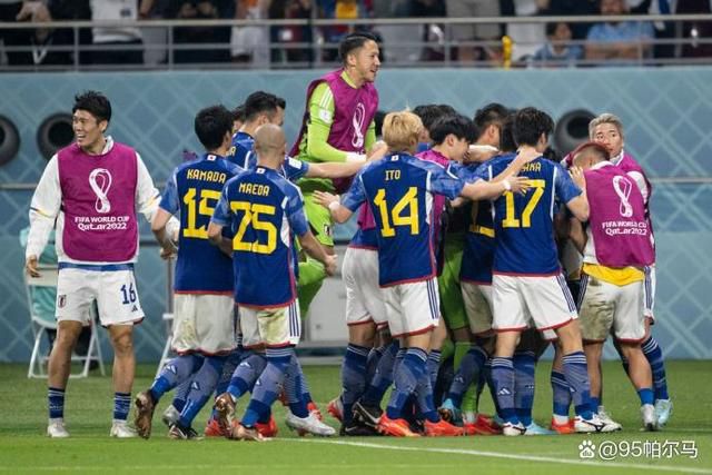 在U17世界杯1/4决赛阿根廷3-0战胜巴西的比赛中，他上演帽子戏法，一人包办全部进球。